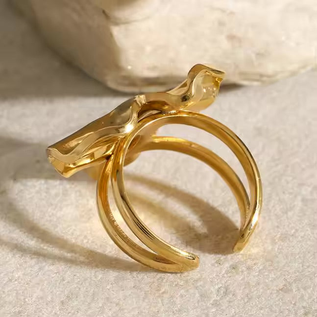 Heart Hammered Hug Ring