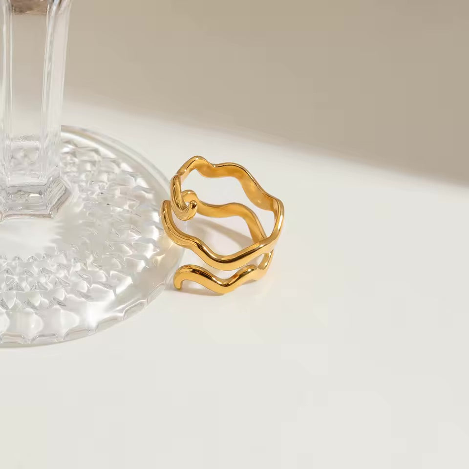 Golden Ripple Ring