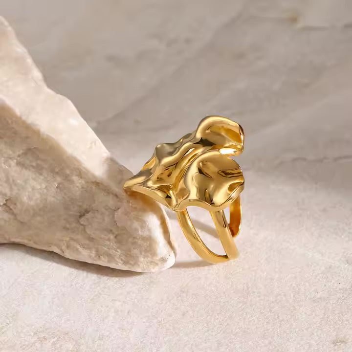 Heart Hammered Hug Ring